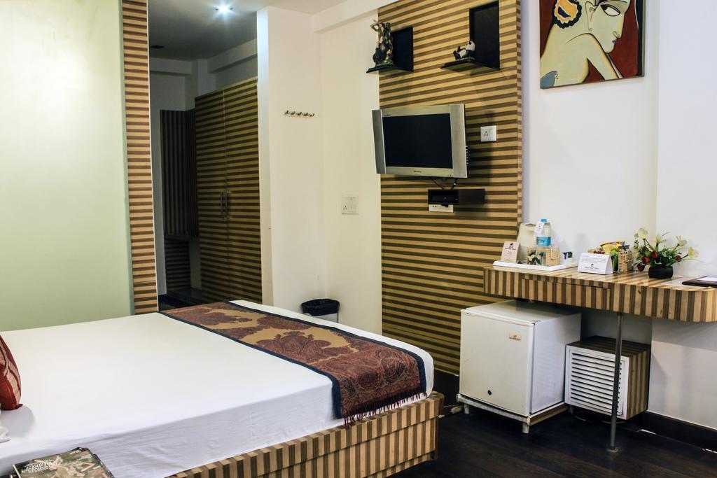 Hotel Arpit Palace Delhi  Exterior photo